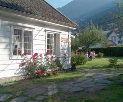 фото отеля Vangsgaarden Guesthouse Aurland