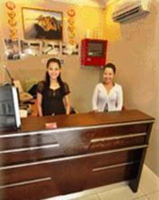 фото отеля Hotel Tourist Kota Kinabalu