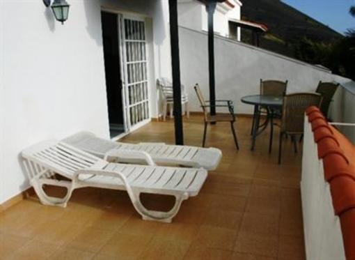 фото отеля Apartamentos Bungalows Finca Colon La Palma