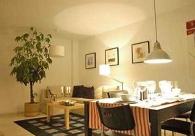 фото отеля Marina Beach Apartments Barcelona