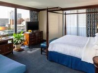 Sheraton Norfolk Waterside Hotel