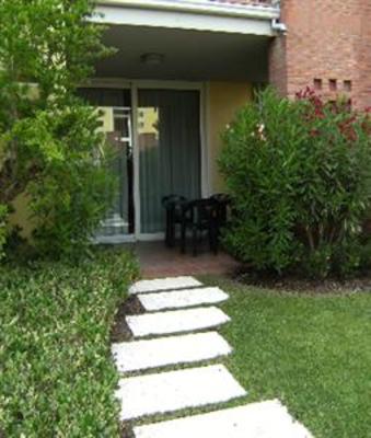 фото отеля Residence Gardazzurro Padenghe sul Garda