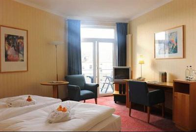фото отеля Strand Hotel Hubner Rockstock