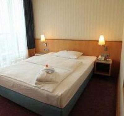 фото отеля Strand Hotel Hubner Rockstock