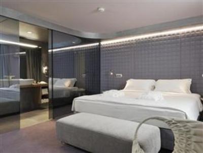 фото отеля Vander Urbani Resort