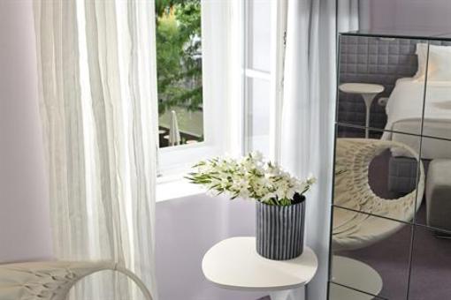 фото отеля Vander Urbani Resort