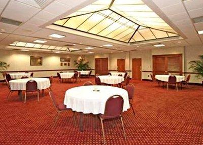 фото отеля Quality Inn Burlington (North Carolina)