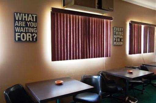 фото отеля Days Inn and Suites Omaha