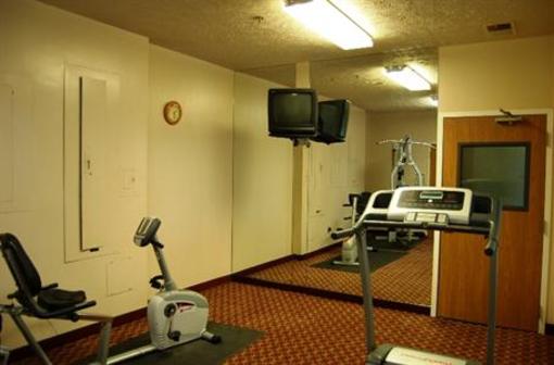 фото отеля Days Inn and Suites Omaha
