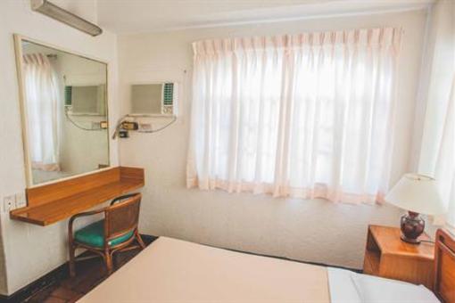 фото отеля Broadway Court Apartelle 4th Street