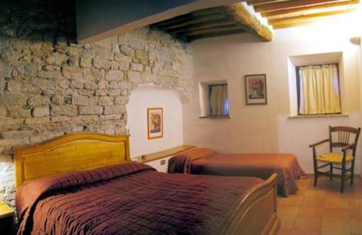 фото отеля Casa Vacanze Il Chiostro Apartments Suvereto