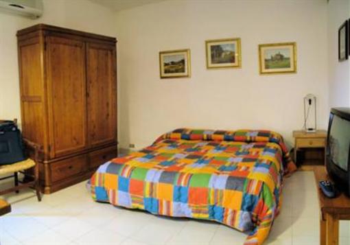 фото отеля Casa Vacanze Il Chiostro Apartments Suvereto