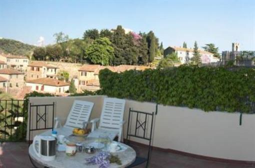 фото отеля Casa Vacanze Il Chiostro Apartments Suvereto