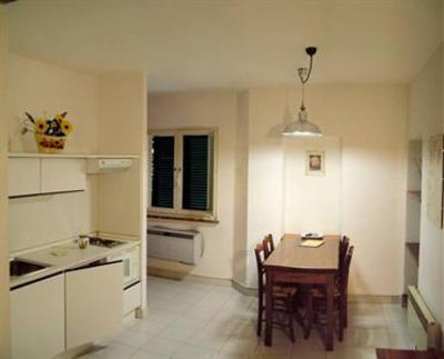 фото отеля Casa Vacanze Il Chiostro Apartments Suvereto