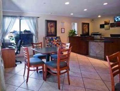 фото отеля Days Inn Encinitas Moonlight Beach near Legoland
