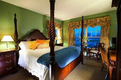 фото отеля York Harbor Inn