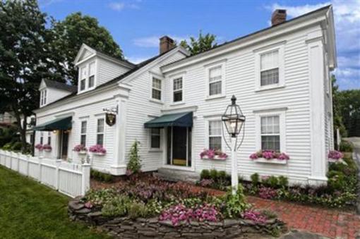 фото отеля York Harbor Inn