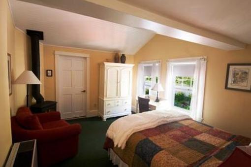 фото отеля York Harbor Inn