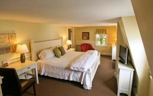 фото отеля York Harbor Inn