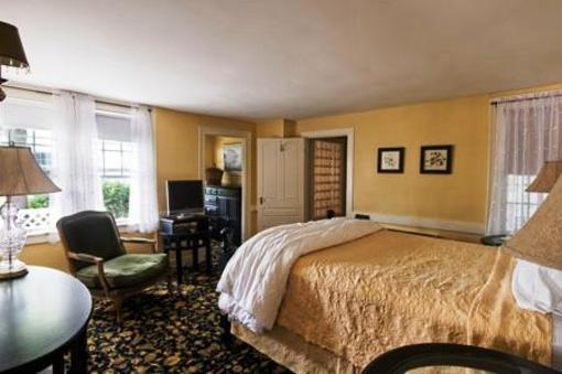 фото отеля York Harbor Inn
