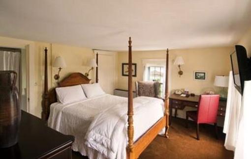 фото отеля York Harbor Inn