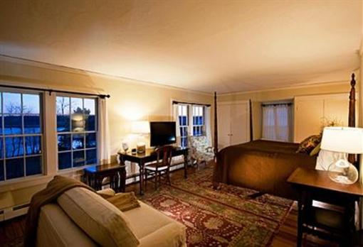 фото отеля York Harbor Inn