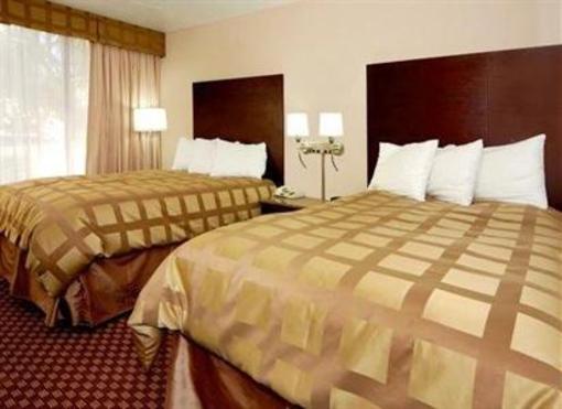 фото отеля Quality Inn And Suites Tallahassee