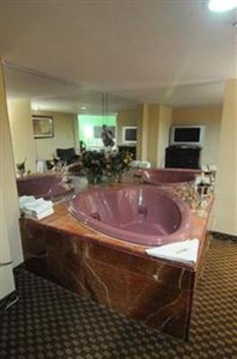 фото отеля Quality Inn And Suites Tallahassee