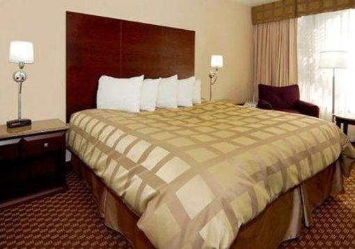 фото отеля Quality Inn And Suites Tallahassee