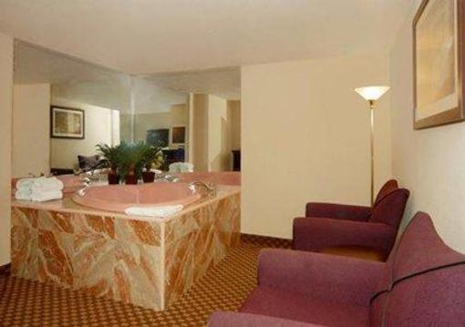 фото отеля Quality Inn And Suites Tallahassee