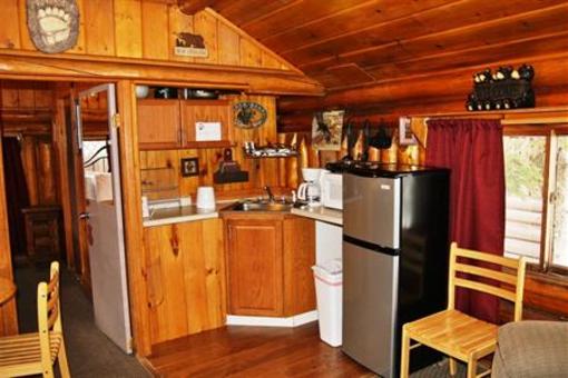фото отеля Moose Creek Inn West Yellowstone