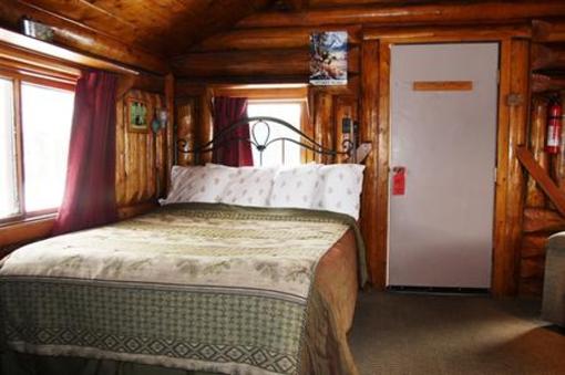фото отеля Moose Creek Inn West Yellowstone