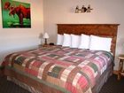 фото отеля Moose Creek Inn West Yellowstone
