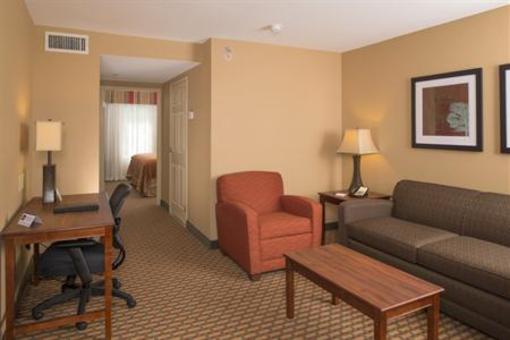 фото отеля Best Western Plus Lake Lanier Gainesville Hotel & Suites