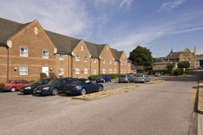фото отеля Premier Inn Portsmouth - Port Solent East