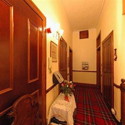 фото отеля Edinburgh House