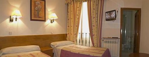 фото отеля Hostal Aliste