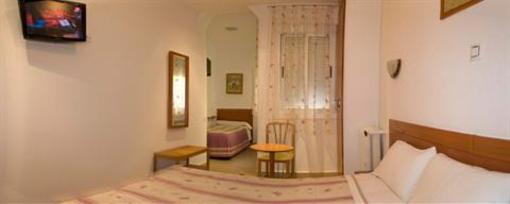 фото отеля Hostal Aliste