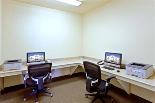 фото отеля Candlewood Suites Lakewood