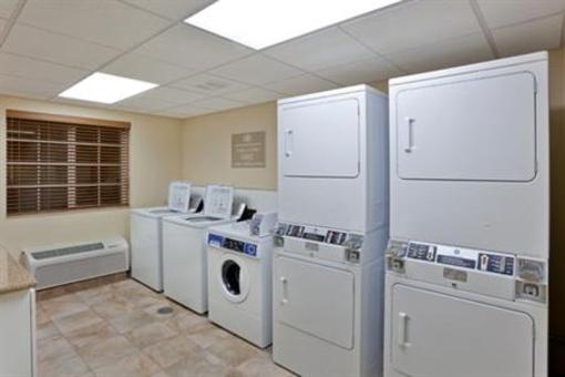 фото отеля Candlewood Suites Lakewood