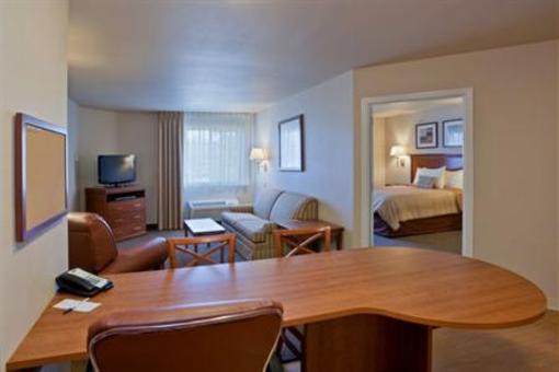 фото отеля Candlewood Suites Lakewood