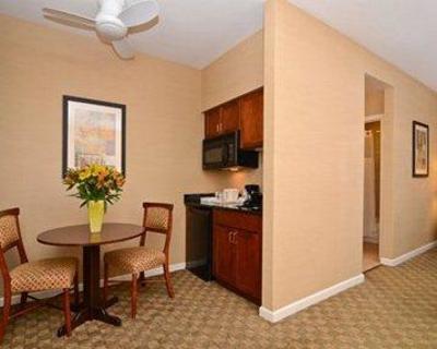 фото отеля Quality Suites Rockville