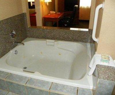 фото отеля Comfort Inn and Suites West Beaverton