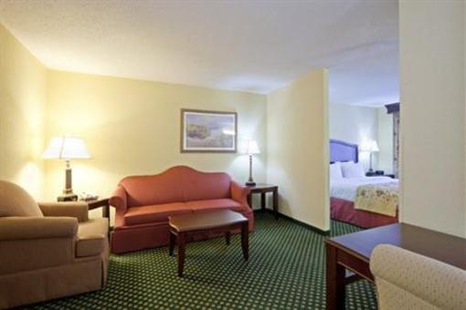 фото отеля Holiday Inn Express Hotel & Suites South Portland