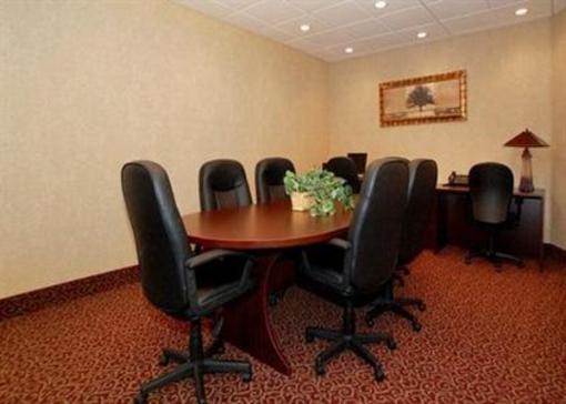 фото отеля Comfort Suites Lake George