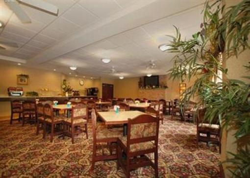 фото отеля Comfort Suites Lake George
