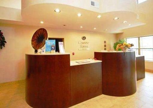 фото отеля Comfort Suites Lake George