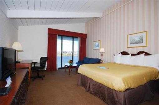 фото отеля BEST WESTERN Adams Inn