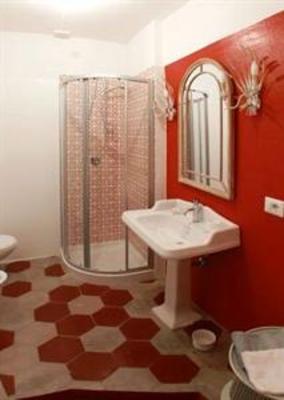 фото отеля Bellezza Suites Luxury Rooms