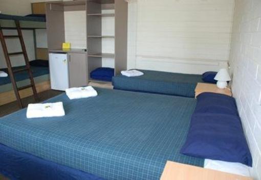 фото отеля Greenleigh Central Canberra Motel